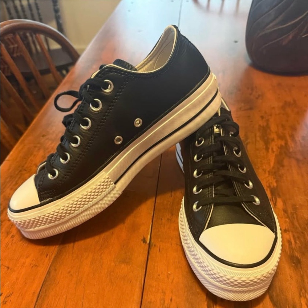 Converse platform leather